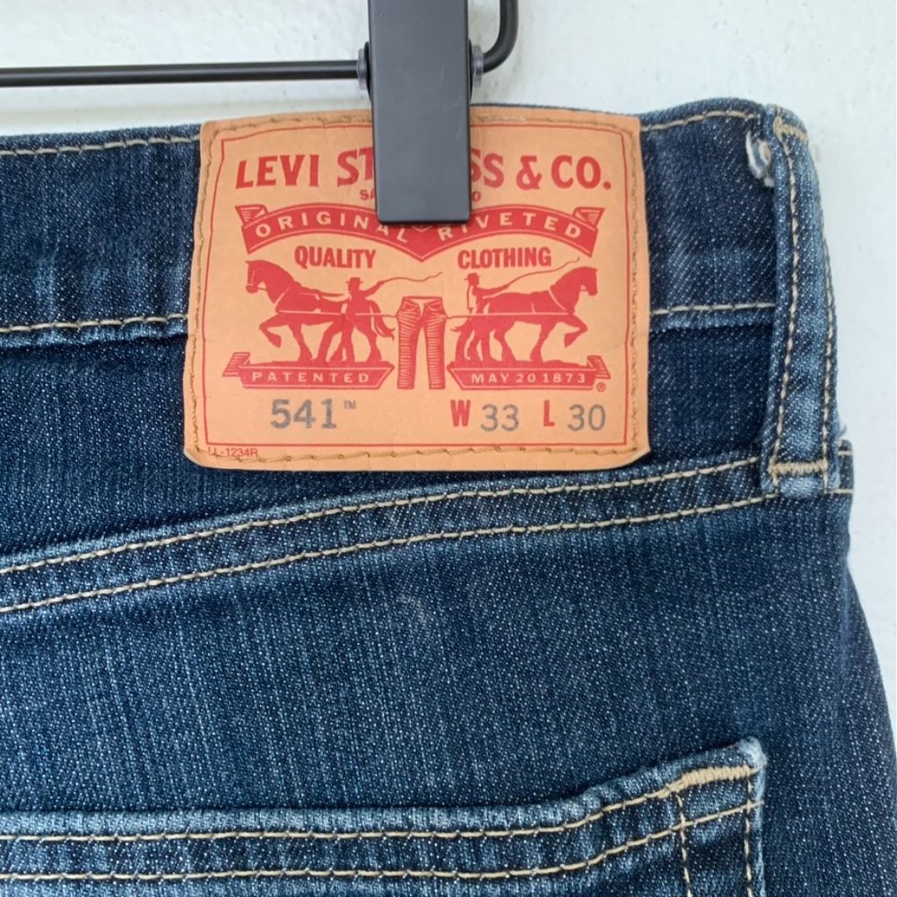 Levi's 541 - Men's 33 - Picture 4 of 4